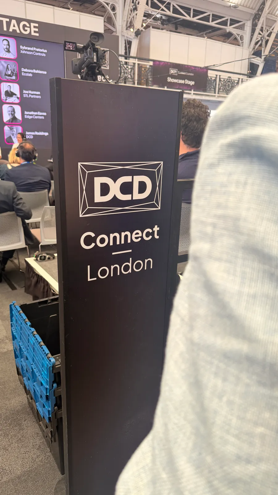 DCD>Connect London signage